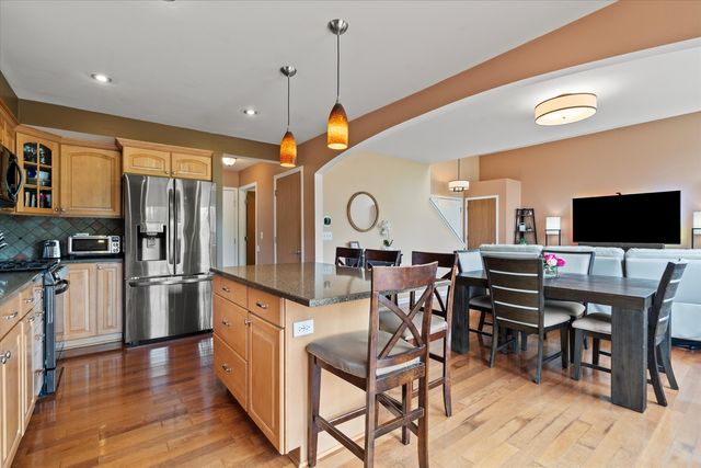 638 E Princeton Court, Round Lake Beach, IL 60073