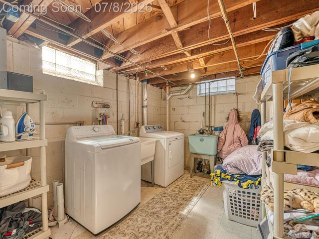 3125 Anna Avenue, Trenton, MI 48183