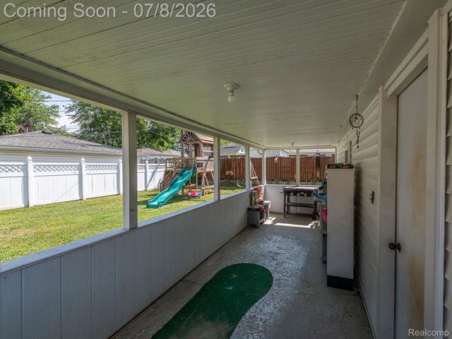 3125 Anna Avenue, Trenton, MI 48183