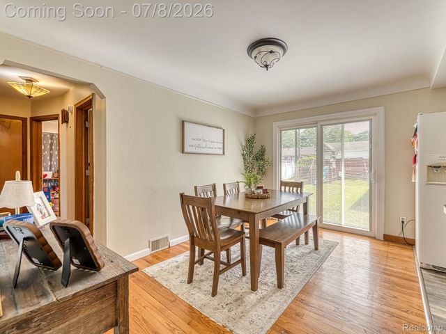 3125 Anna Avenue, Trenton, MI 48183