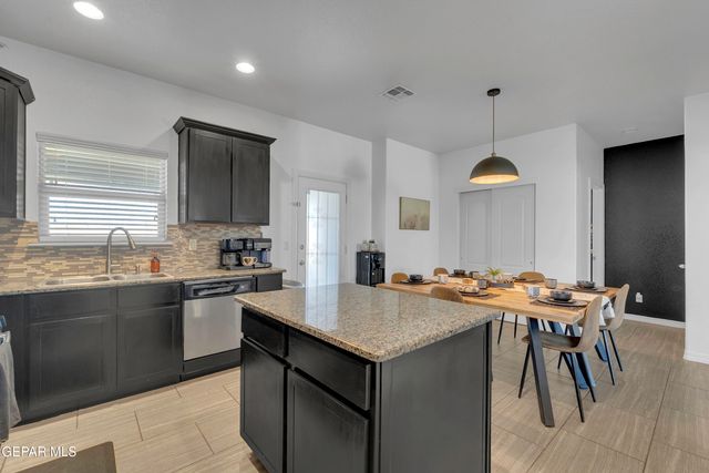 11425 FLOR LIATRIS Drive, Socorro, TX 79927