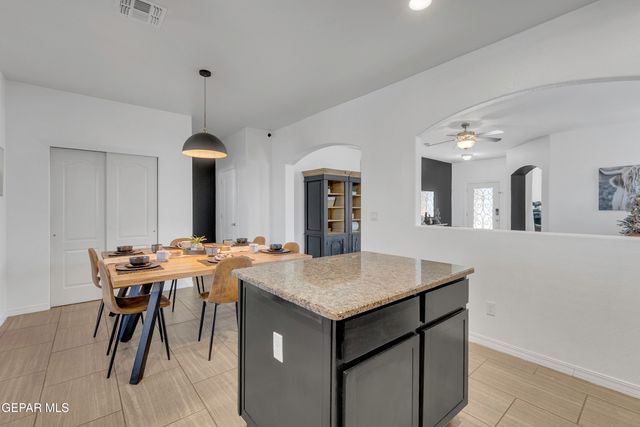 11425 FLOR LIATRIS Drive, Socorro, TX 79927