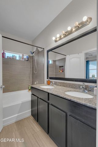 11425 FLOR LIATRIS Drive, Socorro, TX 79927