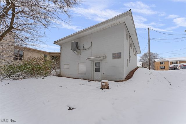 1817 Fulton Road, Canton, OH 44709