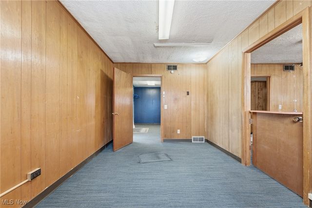 1817 Fulton Road, Canton, OH 44709