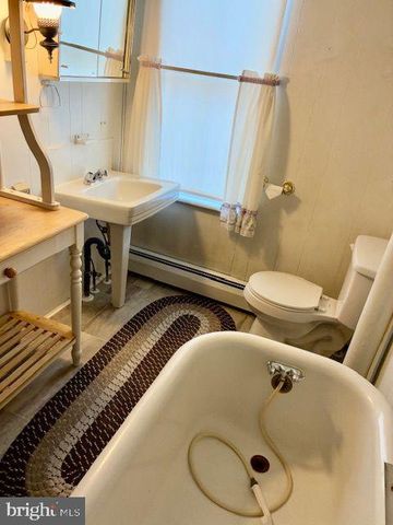 313 S 10TH ST, Lebanon, PA 17042