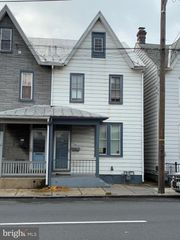 313 S 10TH ST, Lebanon, PA 17042