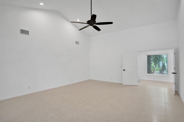 2891 NW 28th Ter, Boca Raton, FL 33434