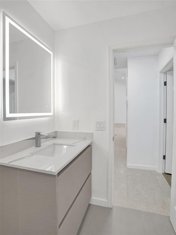 2891 NW 28th Ter, Boca Raton, FL 33434