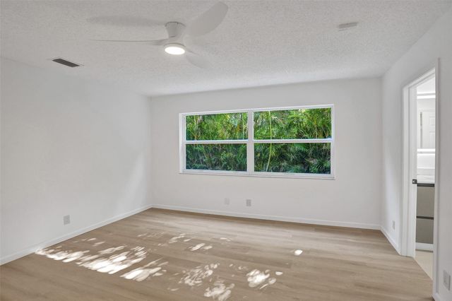 2891 NW 28th Ter, Boca Raton, FL 33434