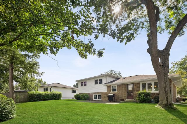 7041 Springside Avenue, Downers Grove, IL 60516
