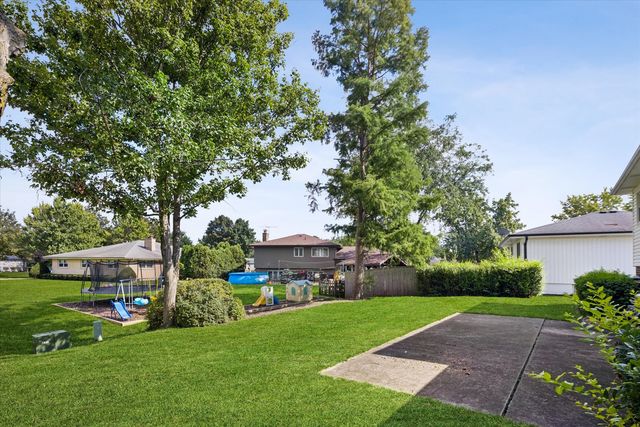 7041 Springside Avenue, Downers Grove, IL 60516