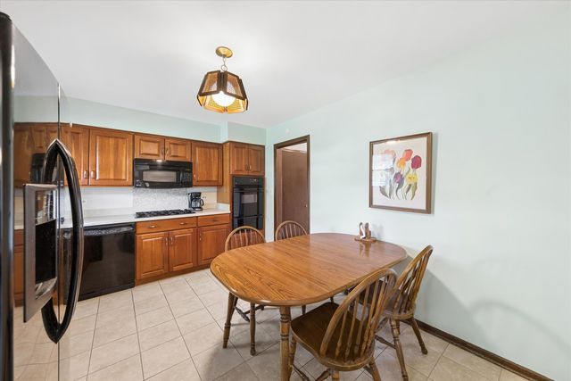 7041 Springside Avenue, Downers Grove, IL 60516