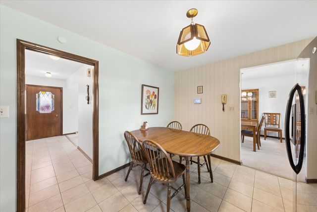 7041 Springside Avenue, Downers Grove, IL 60516