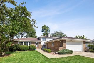 7041 Springside Avenue, Downers Grove, IL 60516