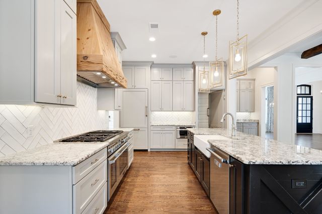 9053 WINSTON WOODS CIR, Memphis, TN 38139