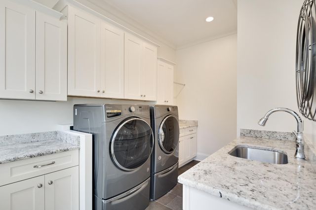 9053 WINSTON WOODS CIR, Memphis, TN 38139