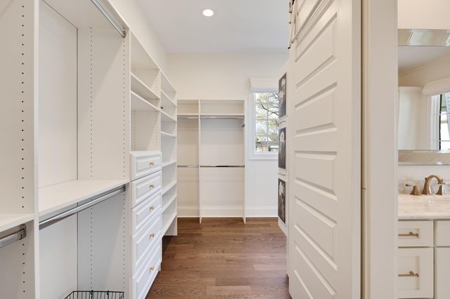 9053 WINSTON WOODS CIR, Memphis, TN 38139