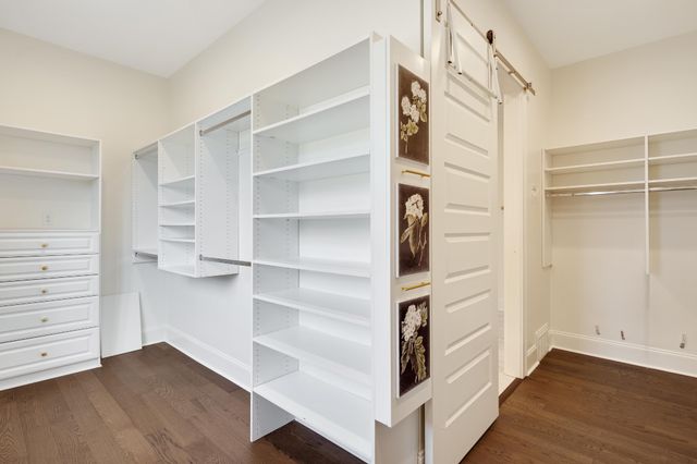 9053 WINSTON WOODS CIR, Memphis, TN 38139