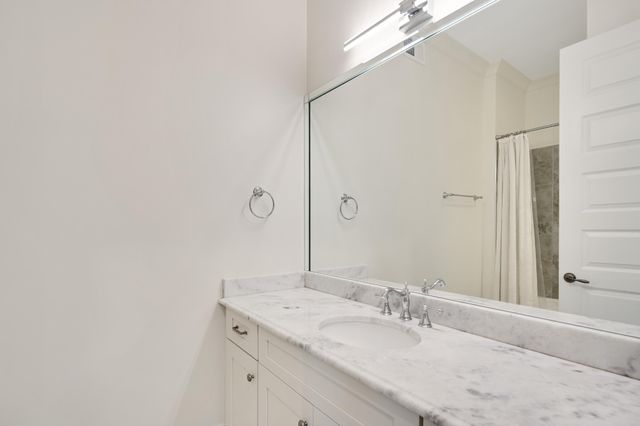 9053 WINSTON WOODS CIR, Memphis, TN 38139