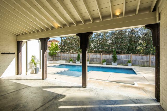 9053 WINSTON WOODS CIR, Memphis, TN 38139