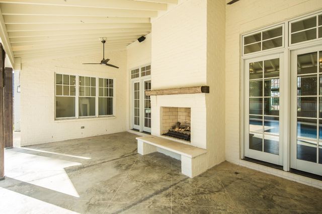 9053 WINSTON WOODS CIR, Memphis, TN 38139