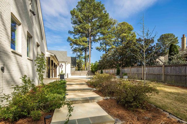 9053 WINSTON WOODS CIR, Memphis, TN 38139