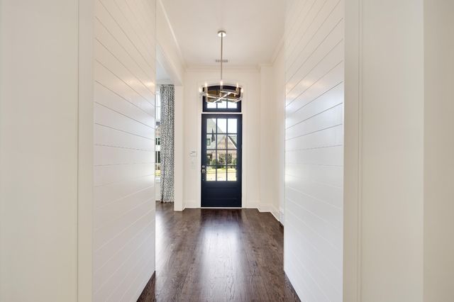 9053 WINSTON WOODS CIR, Memphis, TN 38139