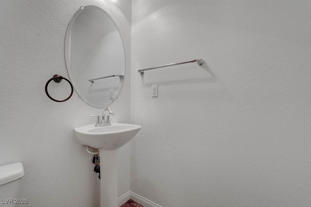 6521 Grand Concourse Street, Las Vegas, NV 89166