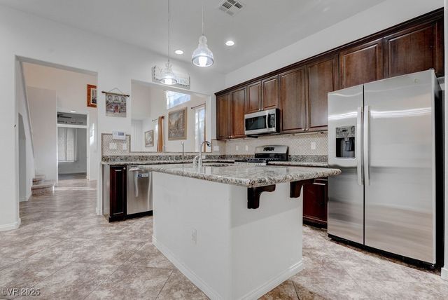 6521 Grand Concourse Street, Las Vegas, NV 89166