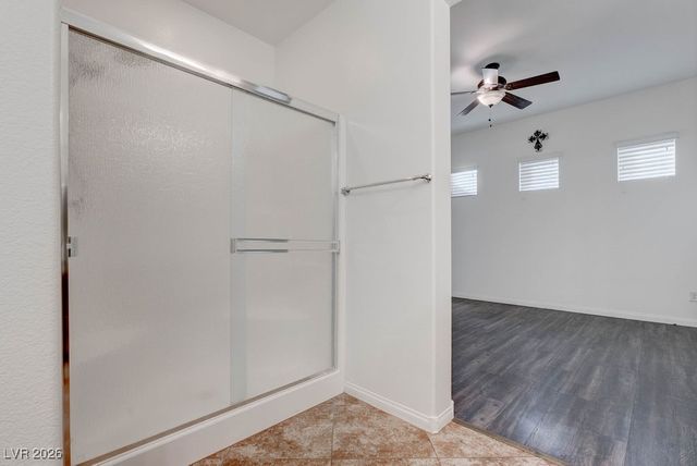 6521 Grand Concourse Street, Las Vegas, NV 89166