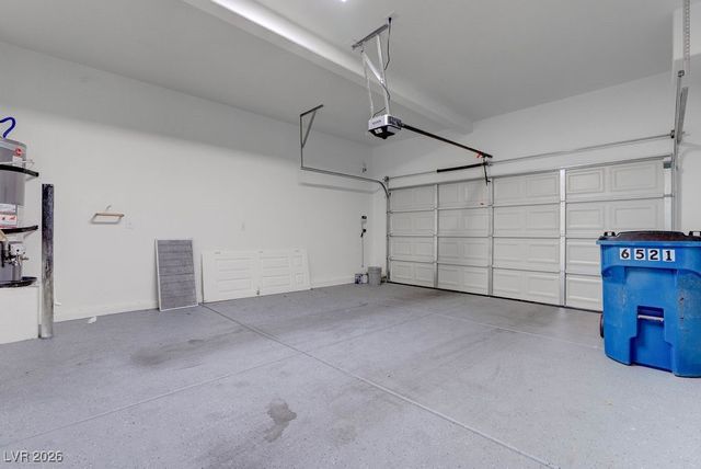 6521 Grand Concourse Street, Las Vegas, NV 89166