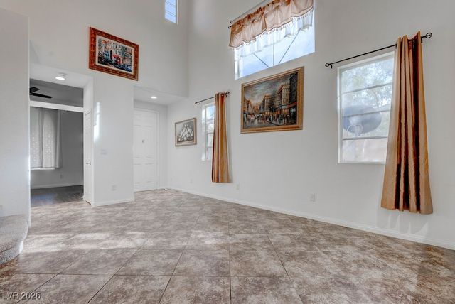 6521 Grand Concourse Street, Las Vegas, NV 89166