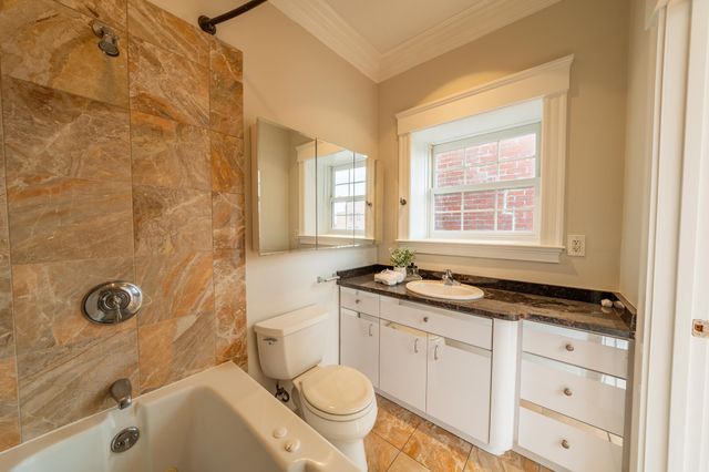 195 Webster St 3, Boston, MA 02128