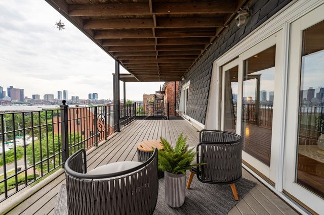 195 Webster St 3, Boston, MA 02128