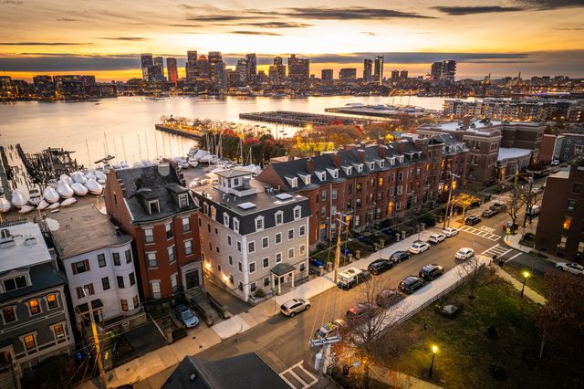 195 Webster St 3, Boston, MA 02128