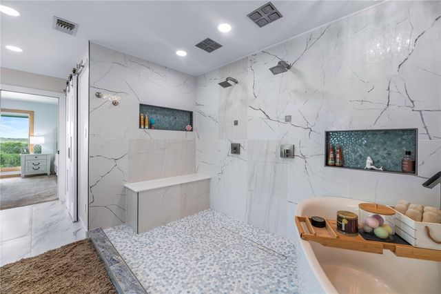 178 Smyth St, Port O'connor, TX 77982