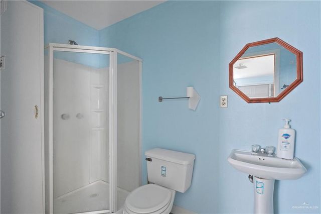 2208 W Bogey Drive, Mission, TX 78572