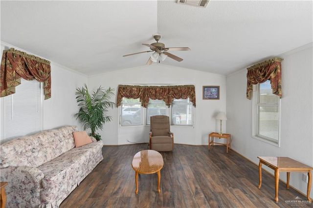 2208 W Bogey Drive, Mission, TX 78572