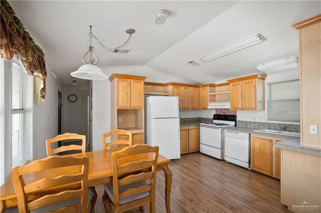 2208 W Bogey Drive, Mission, TX 78572