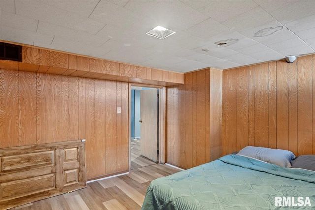 2945 S 3RD Street, Springfield, IL 62703