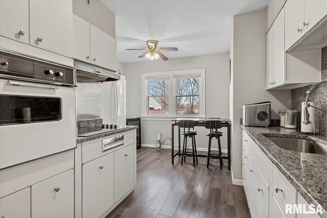 2945 S 3RD Street, Springfield, IL 62703