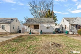 2945 S 3RD Street, Springfield, IL 62703