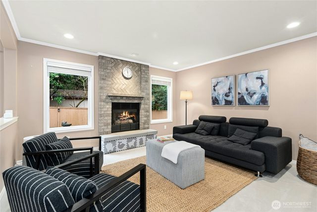 23502 25th Drive SE, Bothell, WA 98021