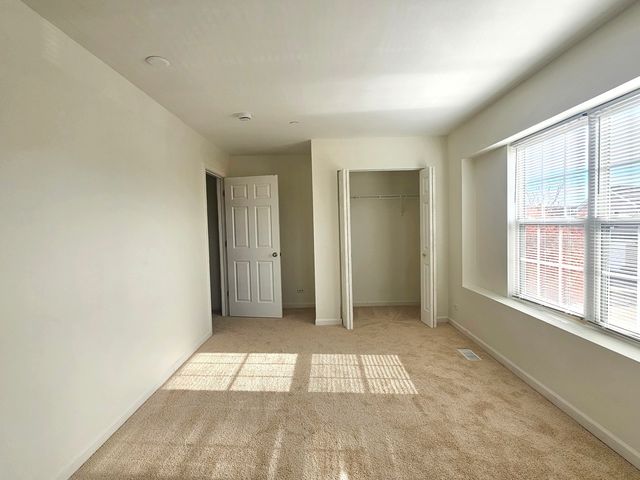 171 Willoughby Court E, Yorkville, IL 60560