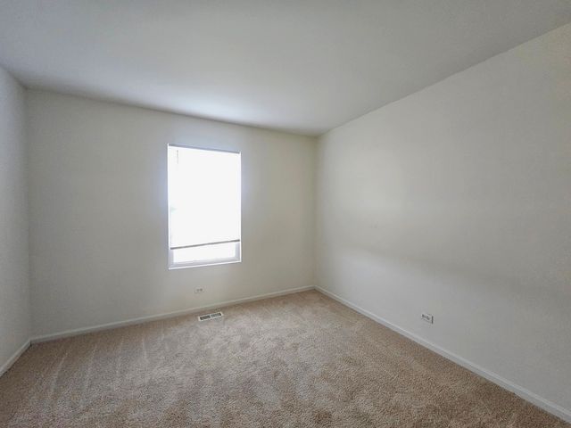 171 Willoughby Court E, Yorkville, IL 60560