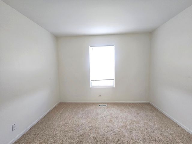 171 Willoughby Court E, Yorkville, IL 60560