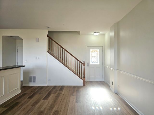 171 Willoughby Court E, Yorkville, IL 60560