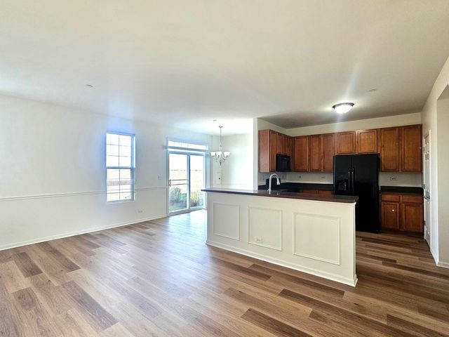 171 Willoughby Court E, Yorkville, IL 60560