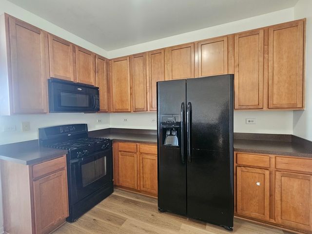 171 Willoughby Court E, Yorkville, IL 60560